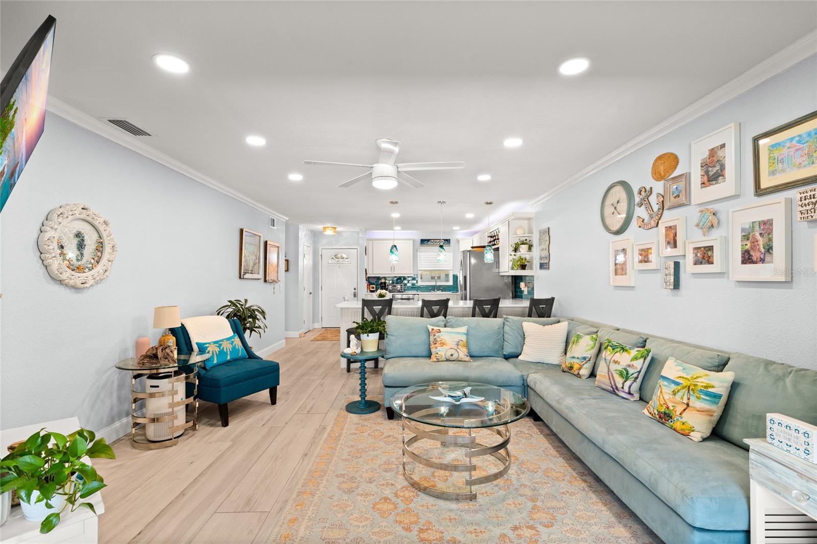 1898 Shore Unit 319, South Pasadena, FL 33707