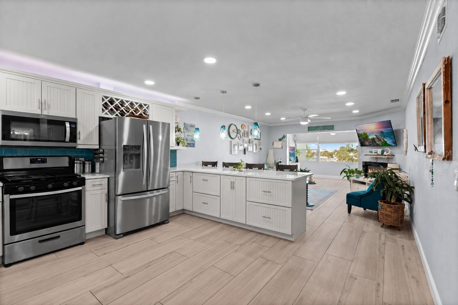 1898 Shore Unit 319, South Pasadena, FL 33707