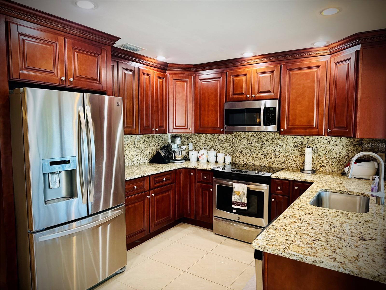 6512 Manila Palm, Apollo Beach, FL 33572