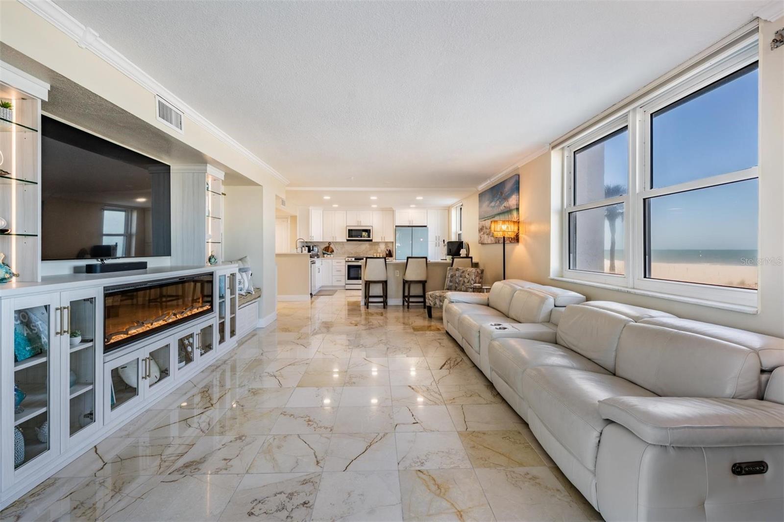 1400 Gulf Unit 109, Clearwater Beach, FL 33767