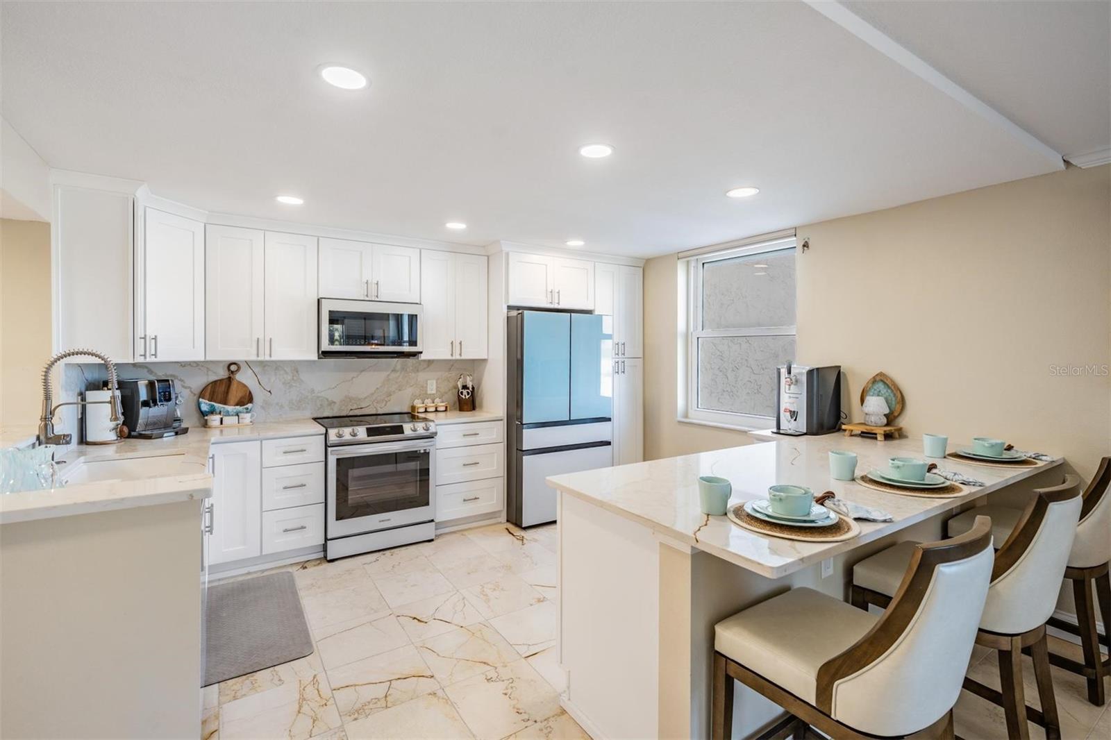 1400 Gulf Unit 109, Clearwater Beach, FL 33767