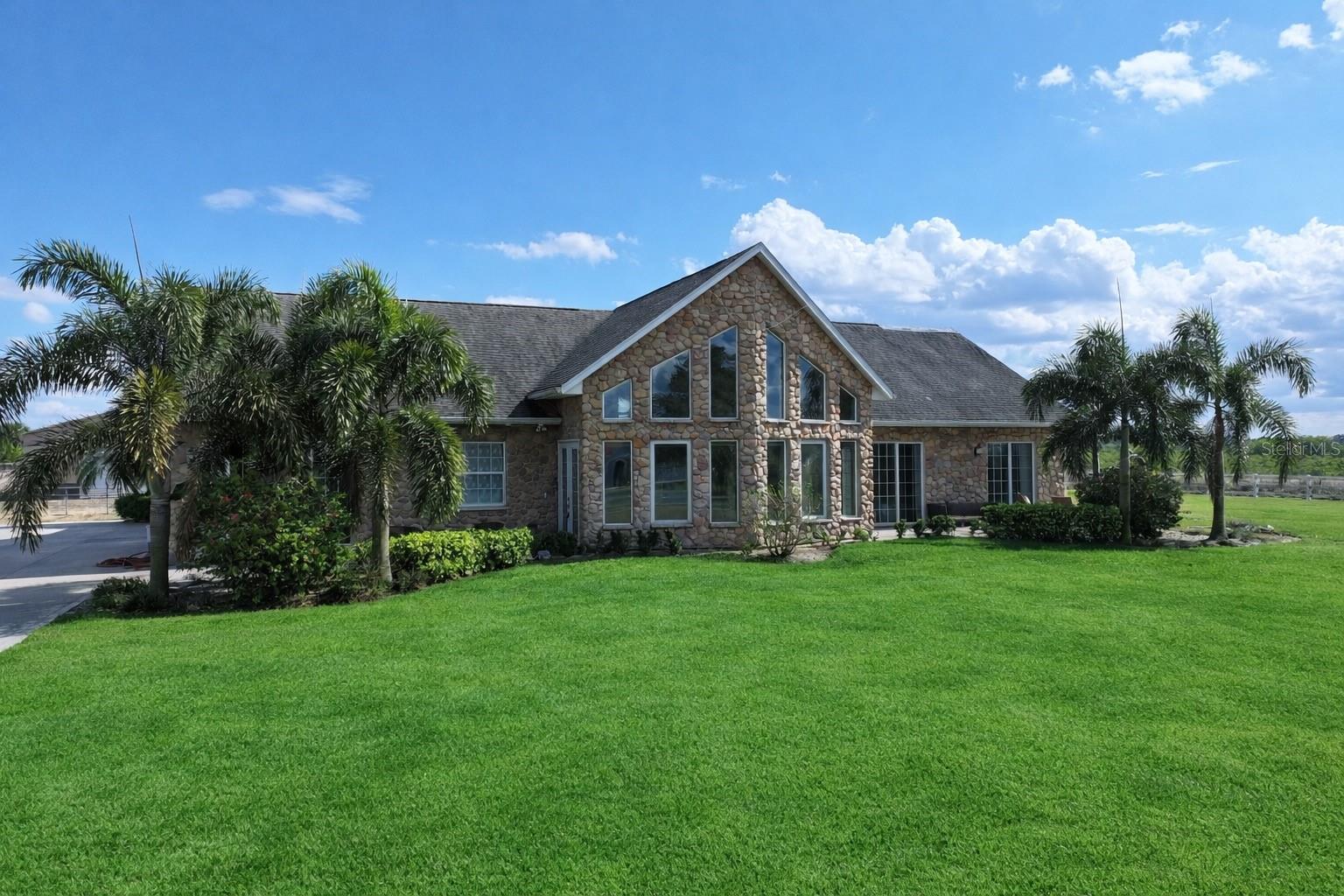 186 Bear Pointe, Lake Placid, FL 33852