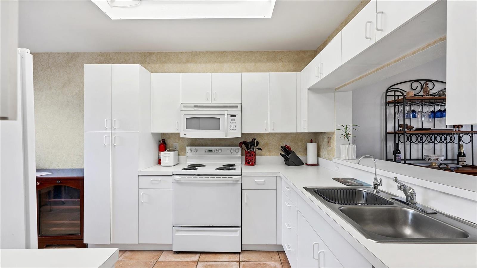 9610 Club South Unit 4106, Sarasota, FL 34238