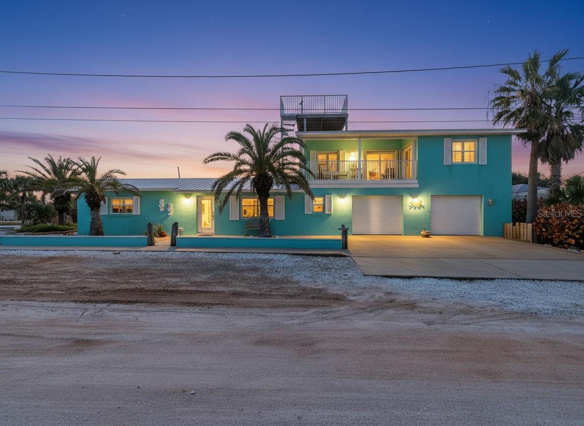 923 Locust, New Smyrna Beach, FL 32169