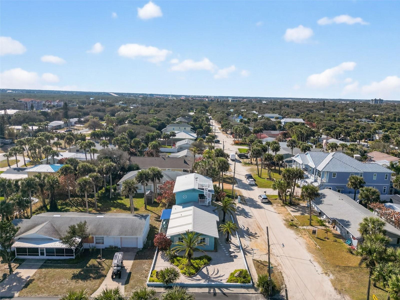 923 Locust, New Smyrna Beach, FL 32169