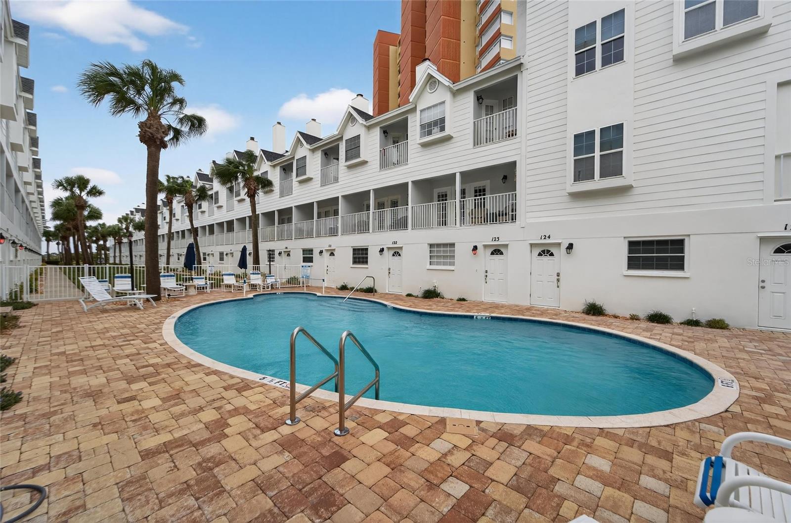 17960 Gulf Unit 119, Redington Shores, FL 33708