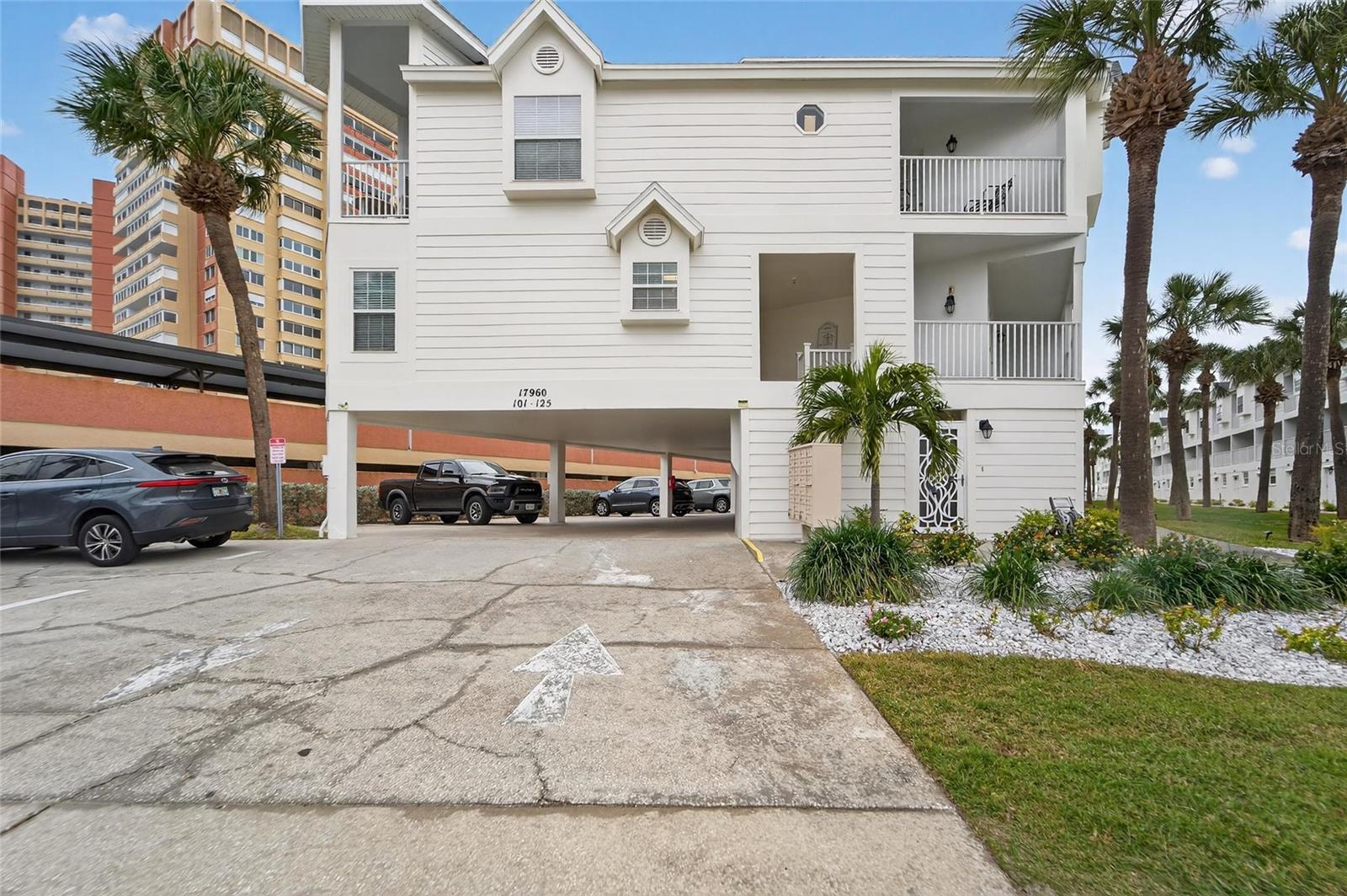 17960 Gulf Unit 119, Redington Shores, FL 33708