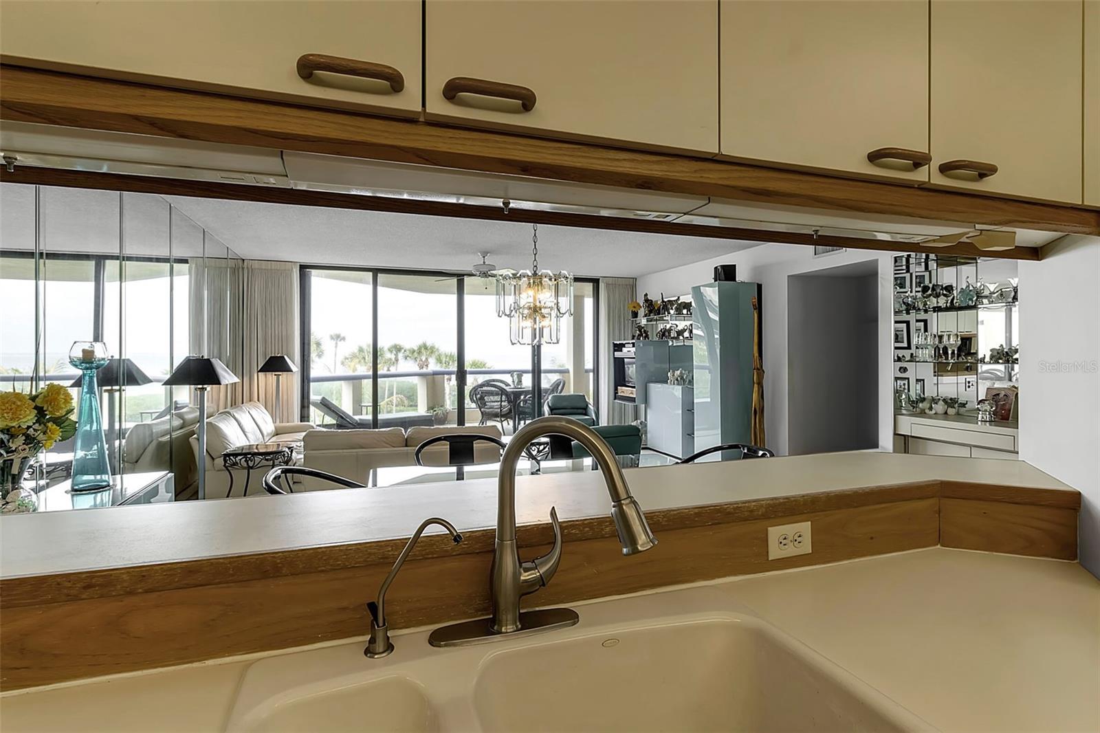 2110 Harbourside Unit 523, Longboat Key, FL 34228