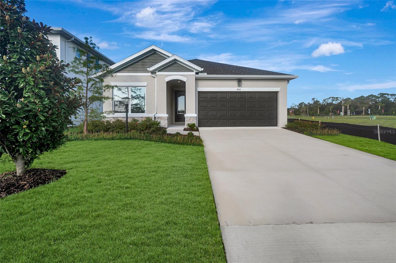 614 Kingswood, Bradenton, FL 34212