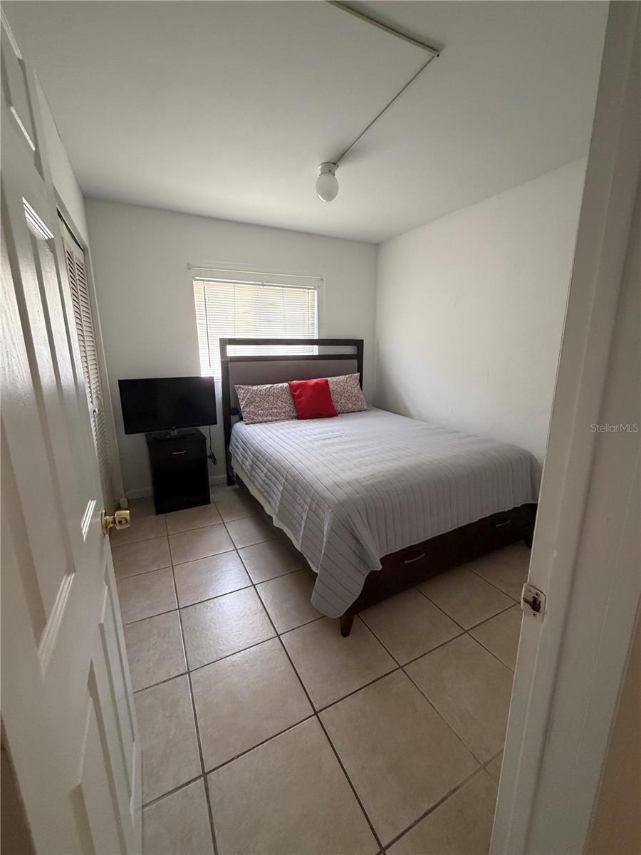 738 Ridenhour Unit L, Orlando, FL 32809