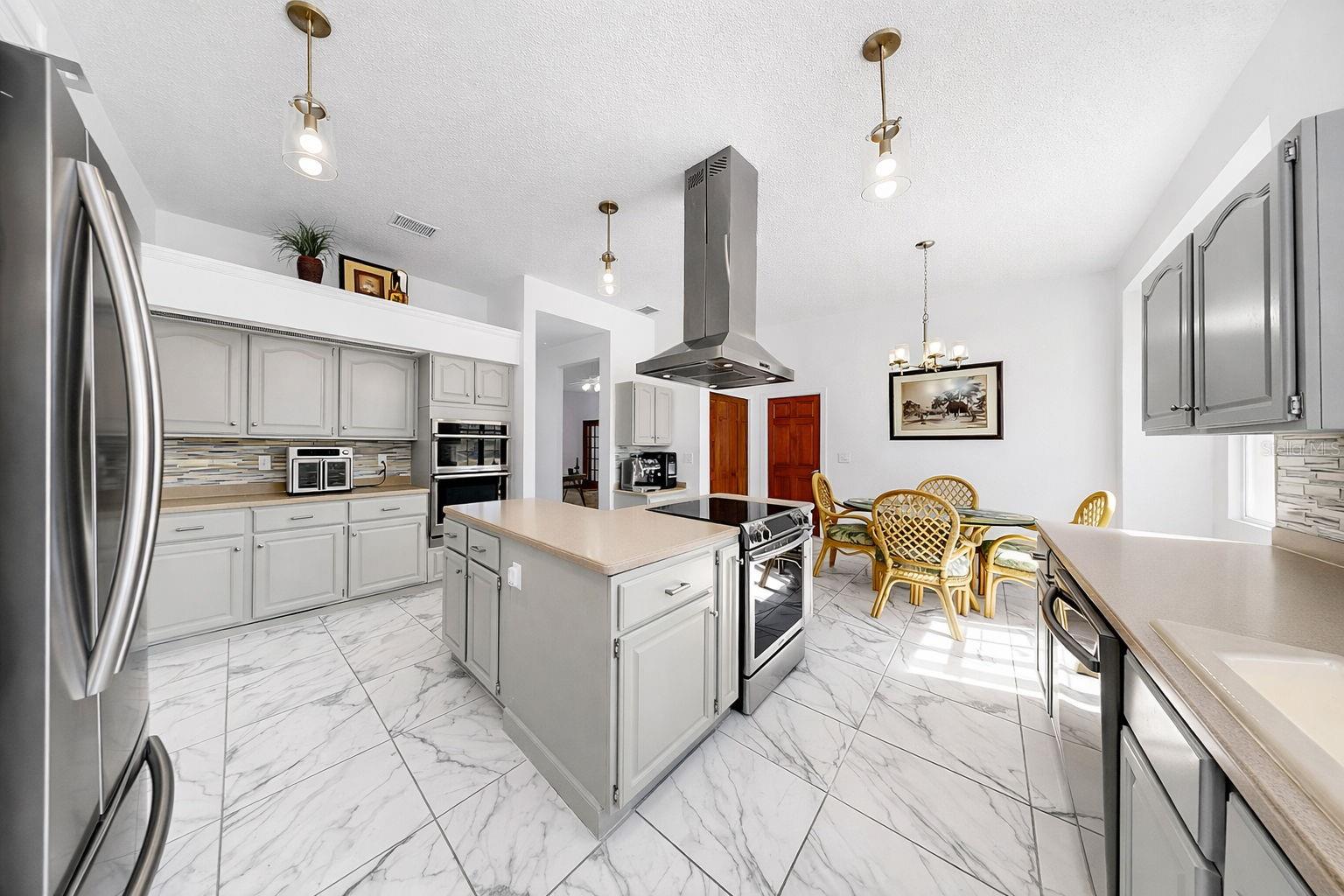 13607 2nd, Bradenton, FL 34212