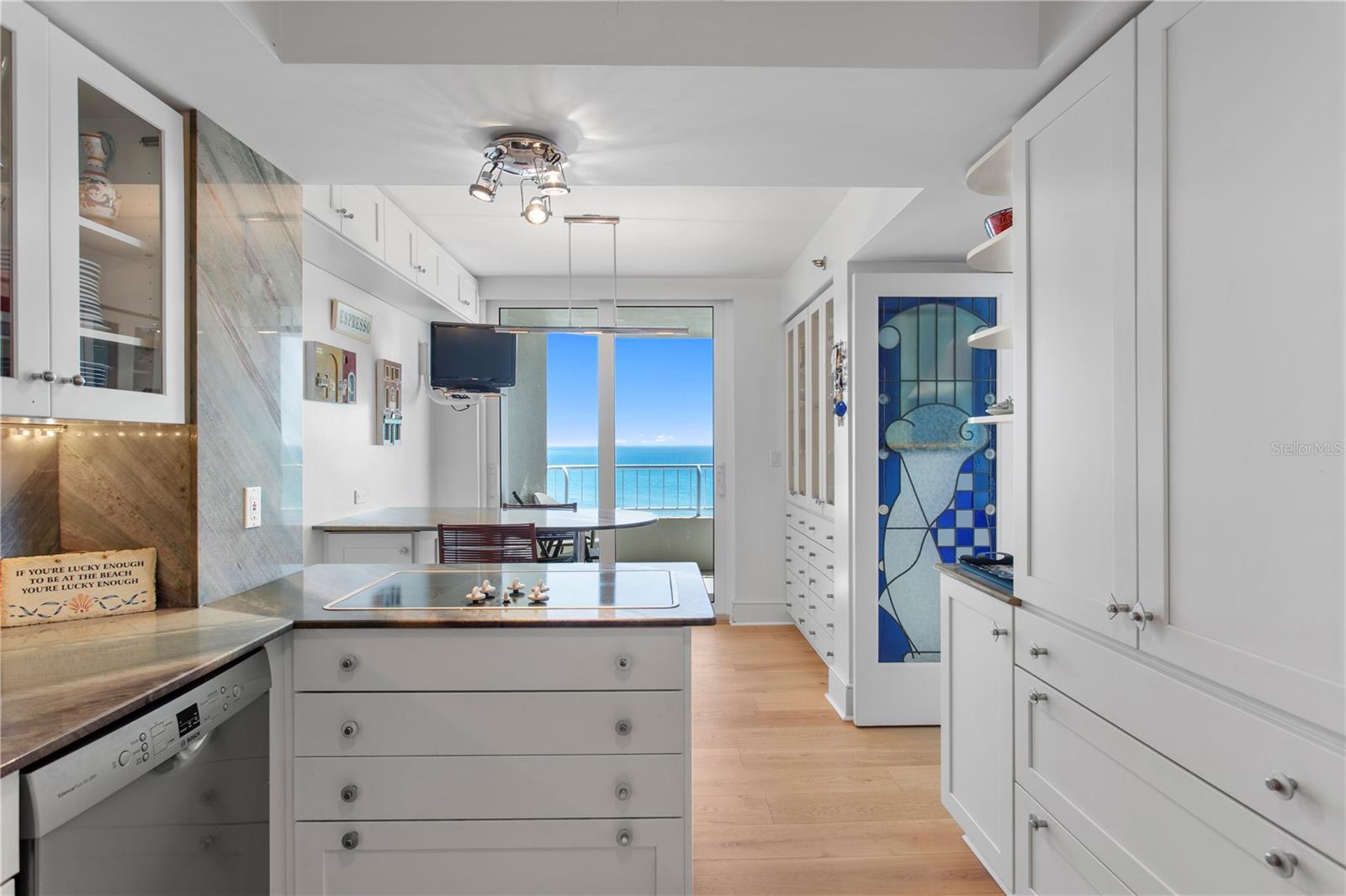 775 Longboat Club Unit 808, Longboat Key, FL 34228