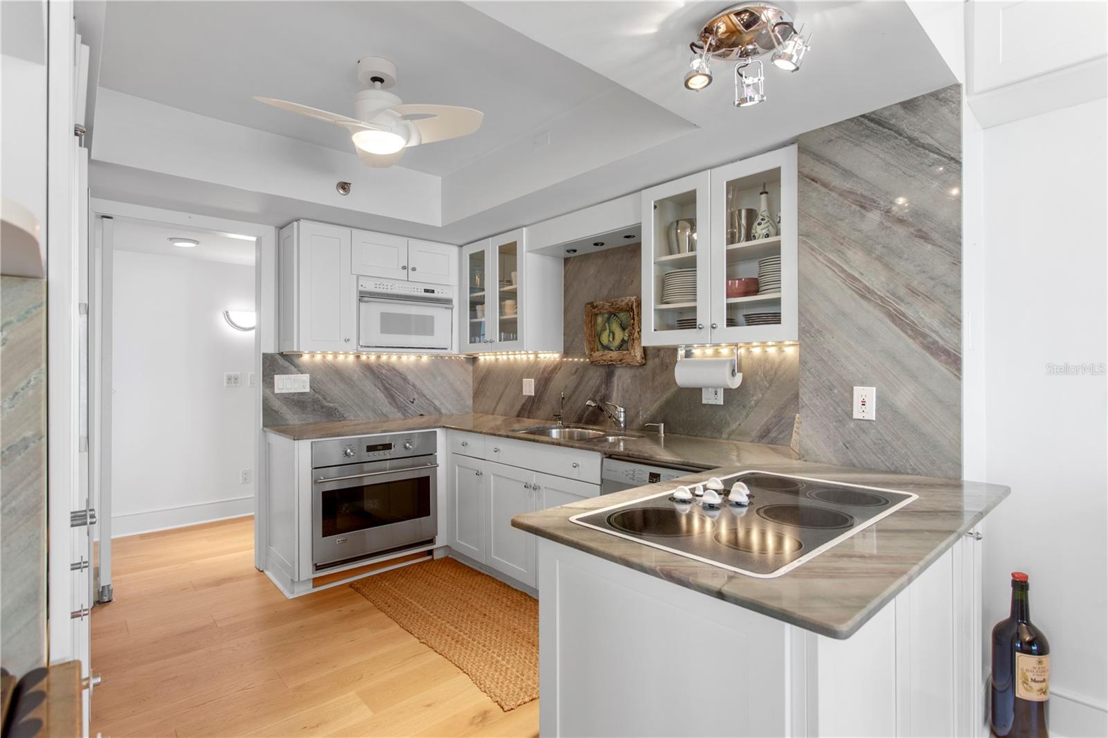 775 Longboat Club Unit 808, Longboat Key, FL 34228