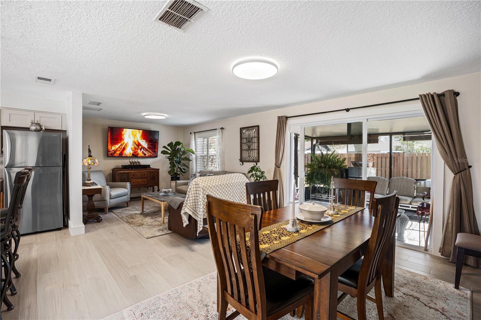 2005 Oriole, South Daytona, FL 32119