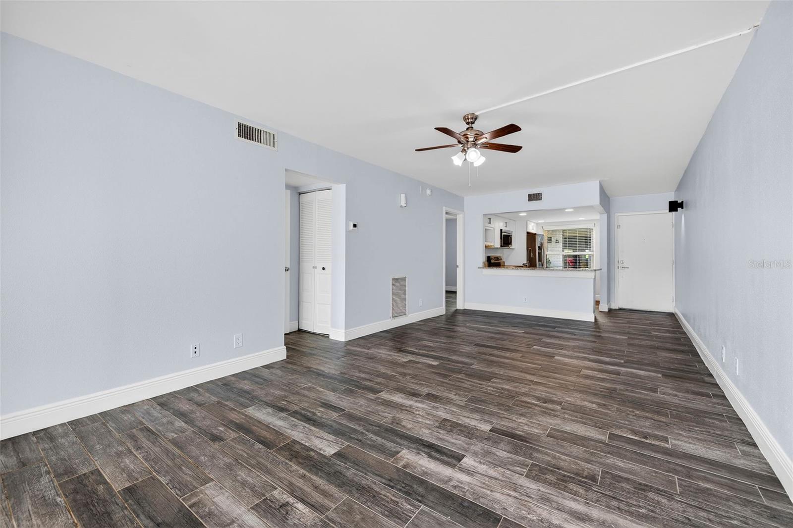 6210 Sun Unit 112, St Petersburg, FL 33715