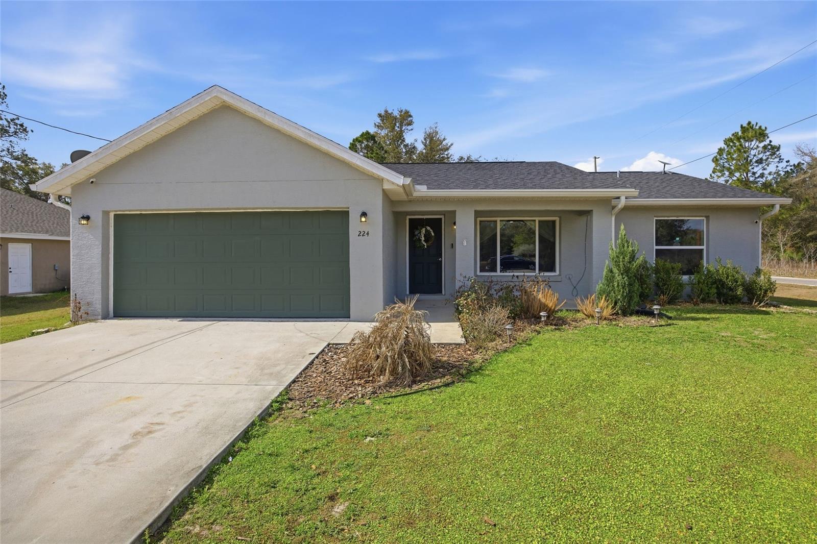 224 Fisher, Ocklawaha, FL 32179