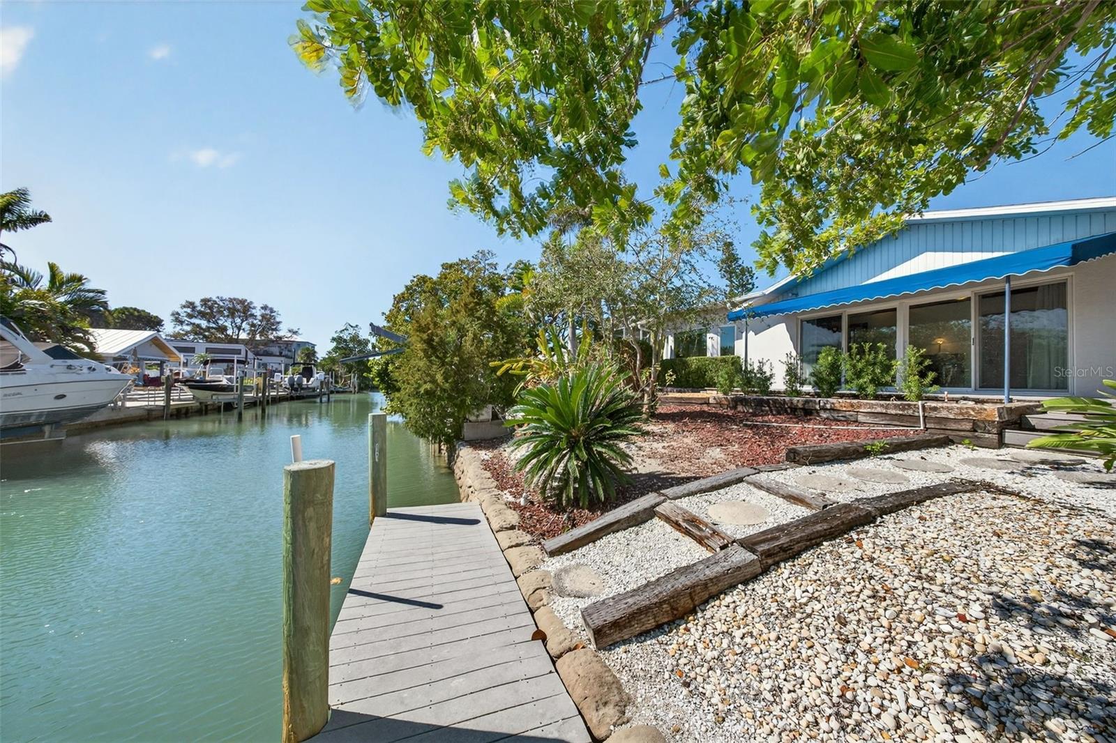 550 De Narvaez, Longboat Key, FL 34228