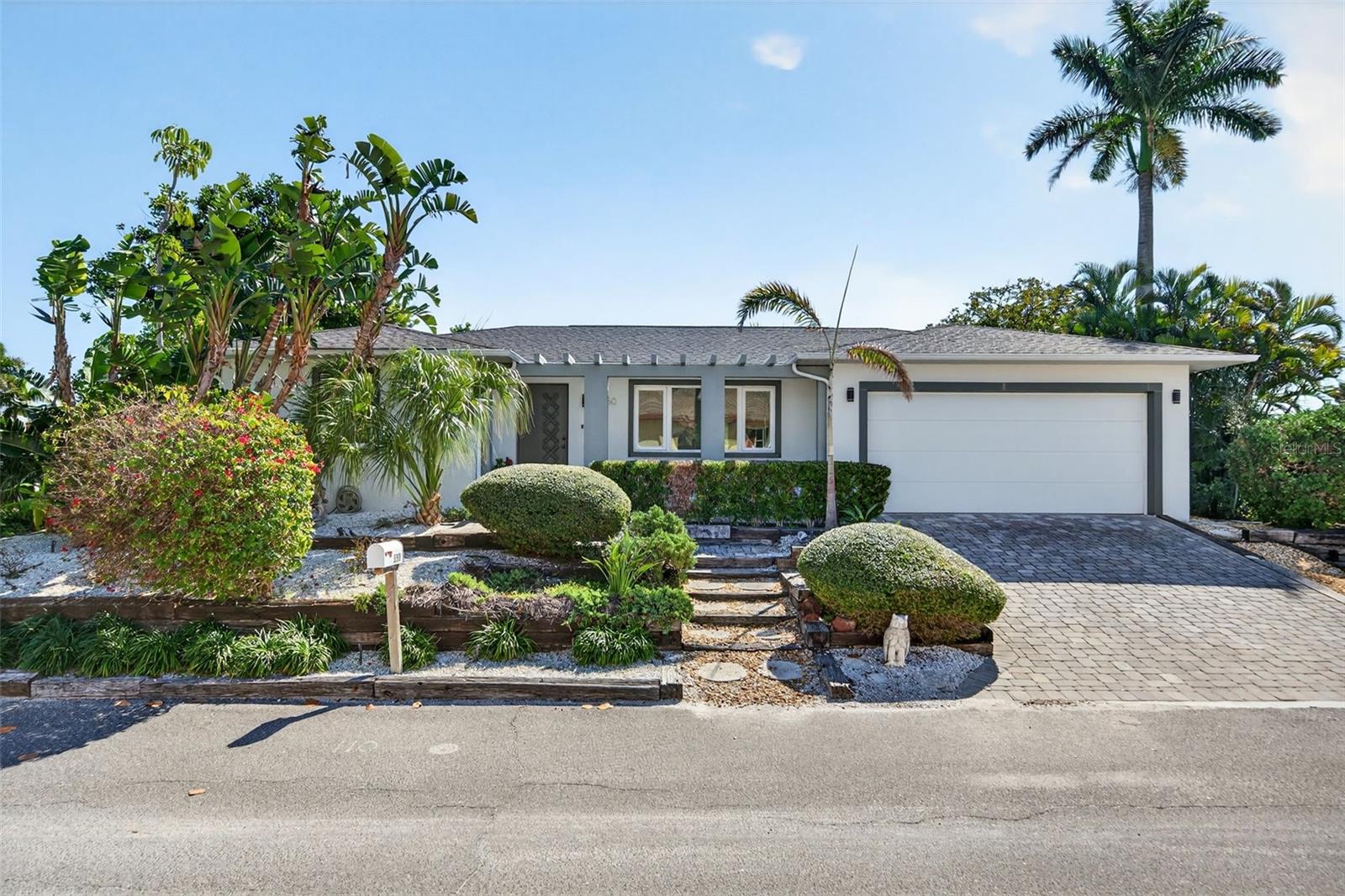 550 De Narvaez, Longboat Key, FL 34228