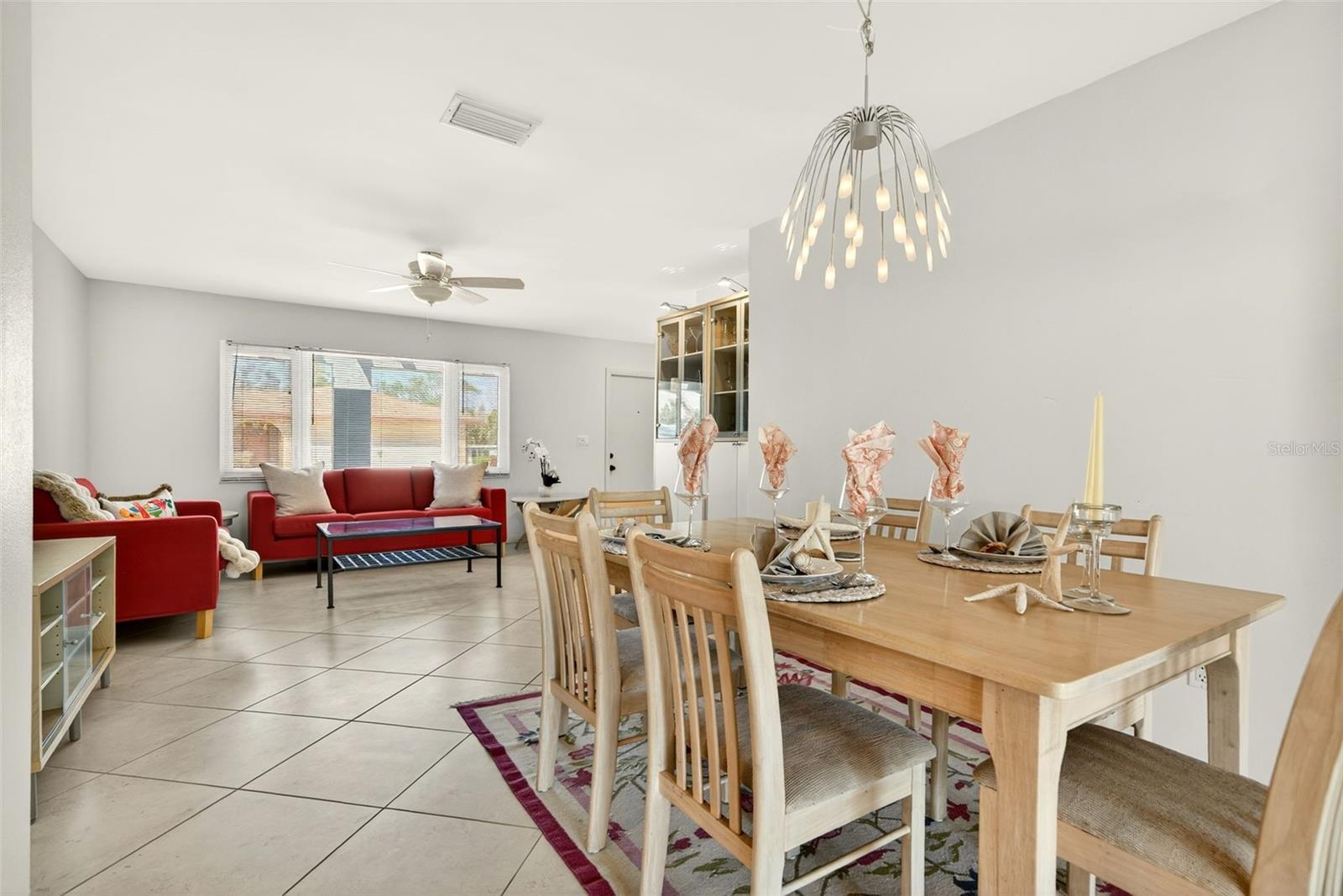 550 De Narvaez, Longboat Key, FL 34228