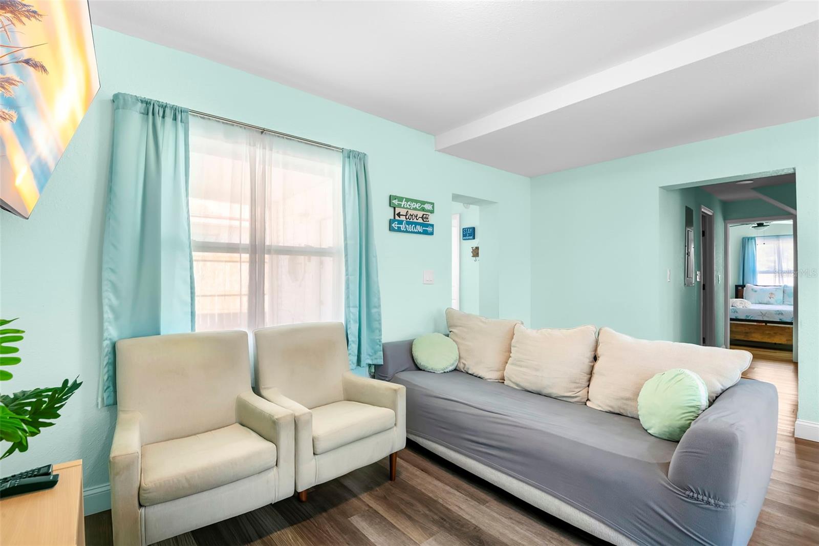 1613 Martin Luther King Jr, Clearwater, FL 33755