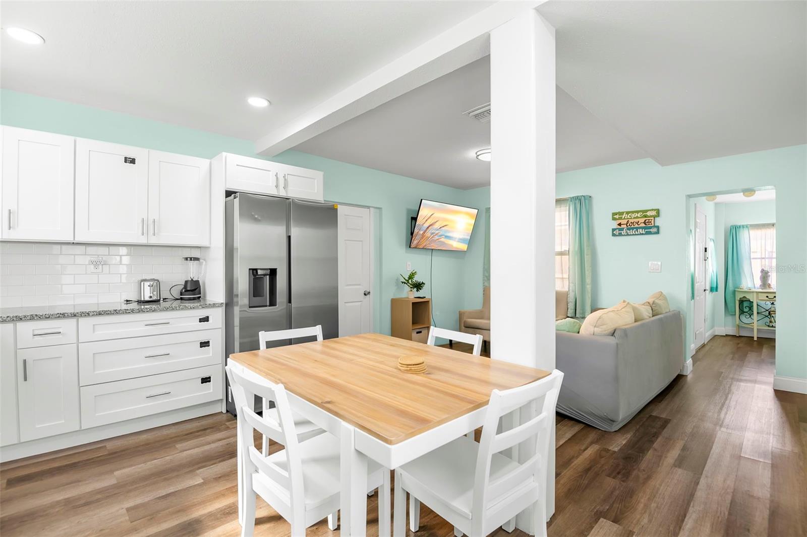 1613 Martin Luther King Jr, Clearwater, FL 33755