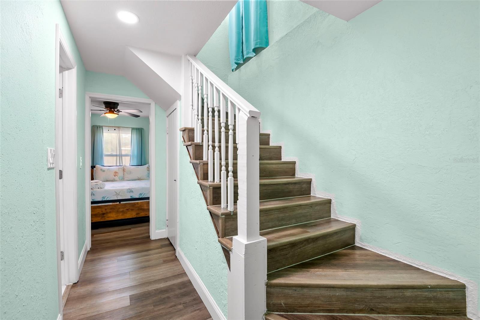 1613 Martin Luther King Jr, Clearwater, FL 33755