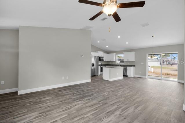 25 Locust Loop, Ocala, FL 34472