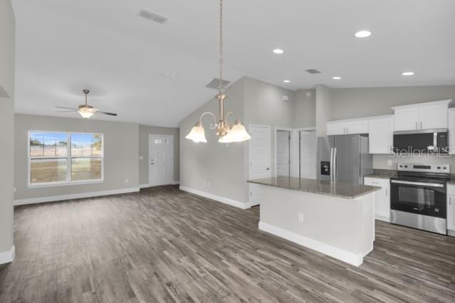 25 Locust Loop, Ocala, FL 34472