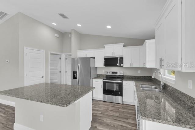 25 Locust Loop, Ocala, FL 34472
