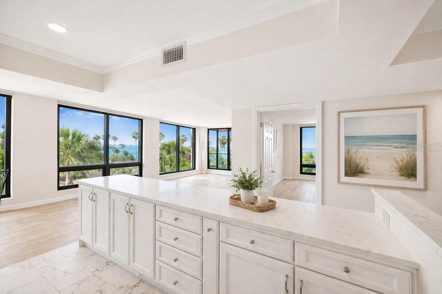707 Gulfstream Unit 307, Sarasota, FL 34236