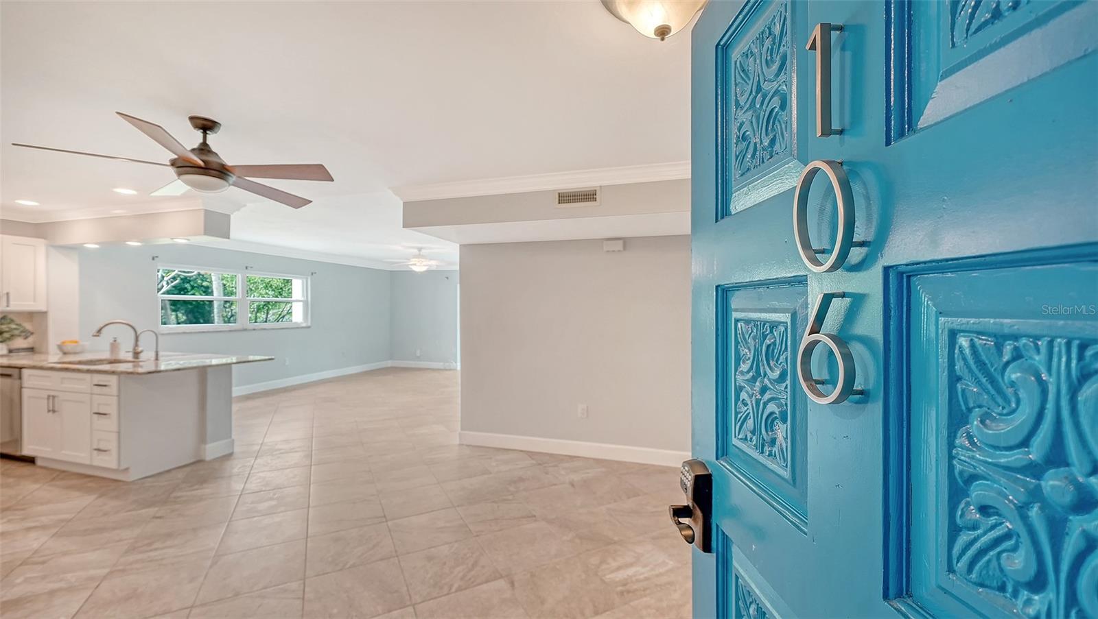 225 Hourglass Unit 106, Sarasota, FL 34242