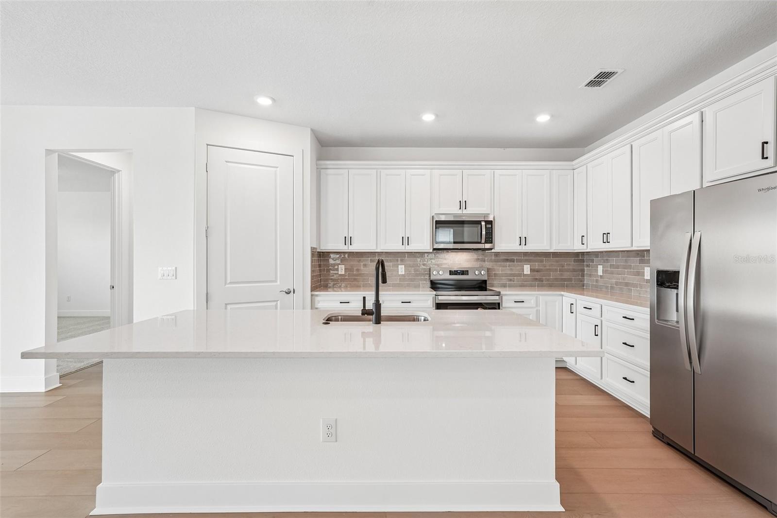 9927 Johnson Oaks, Parrish, FL 34219