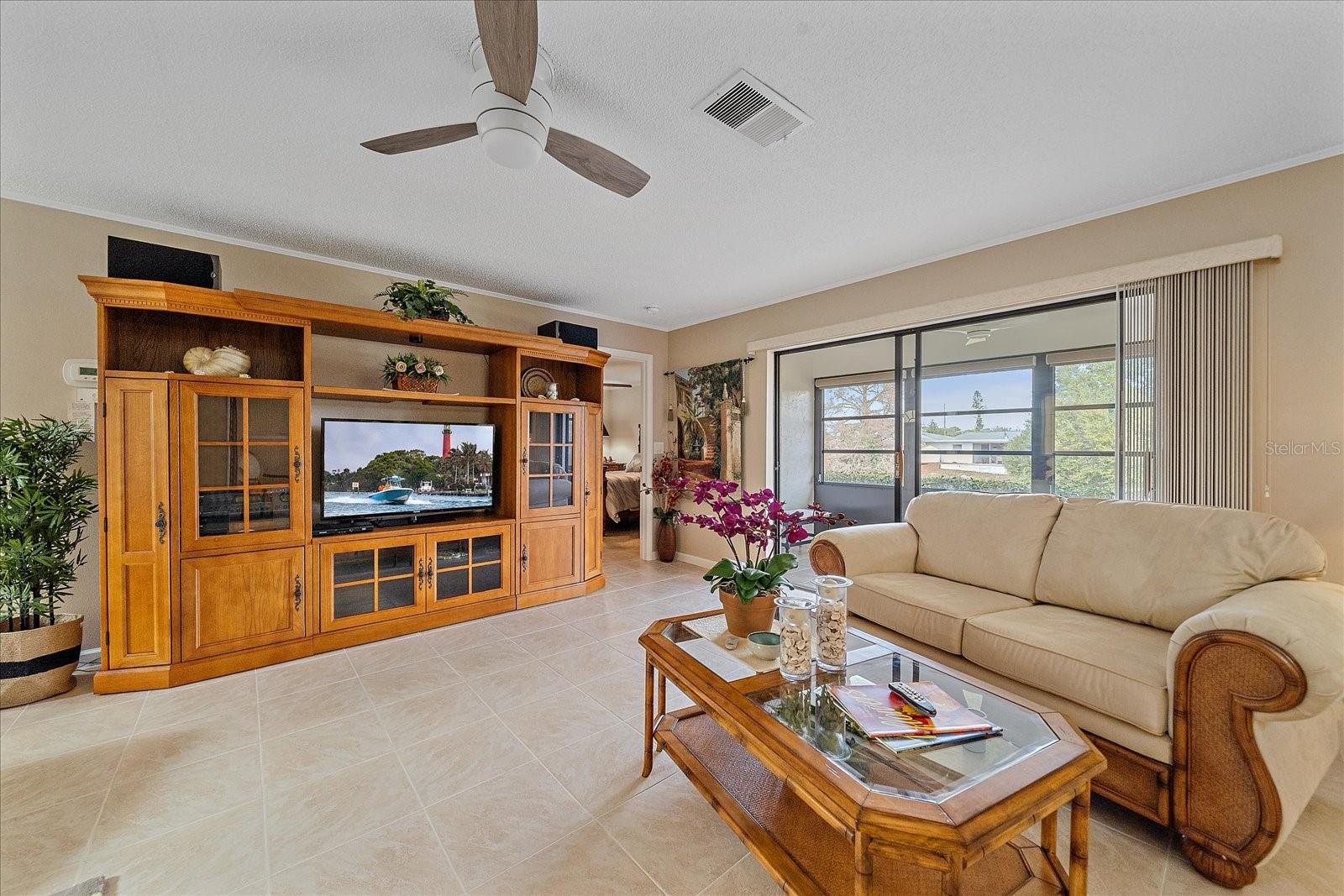 3135 Glen Elyn Unit 13, Sarasota, FL 34237