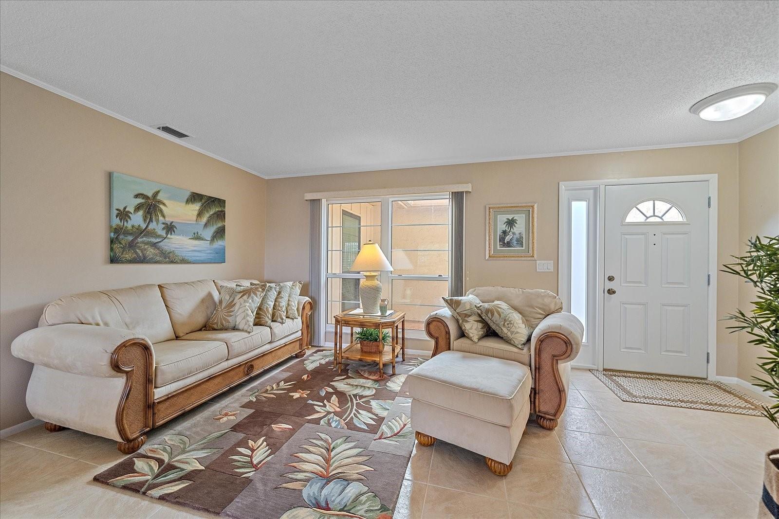 3135 Glen Elyn Unit 13, Sarasota, FL 34237