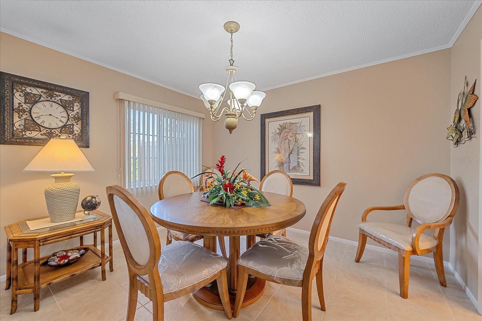3135 Glen Elyn Unit 13, Sarasota, FL 34237