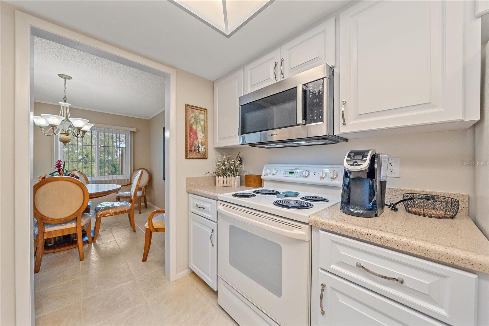 3135 Glen Elyn Unit 13, Sarasota, FL 34237