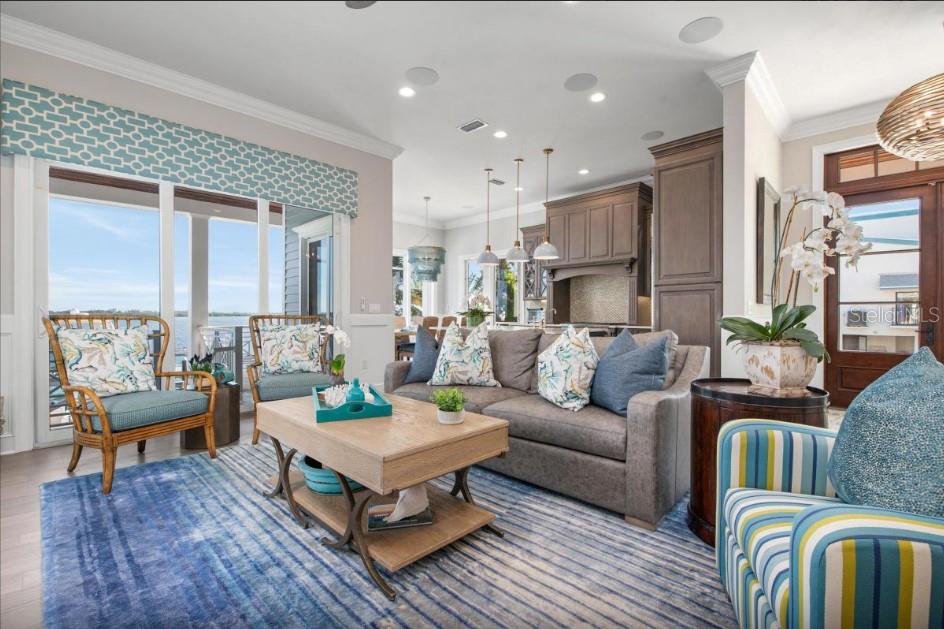 110 10th, Bradenton Beach, FL 34217