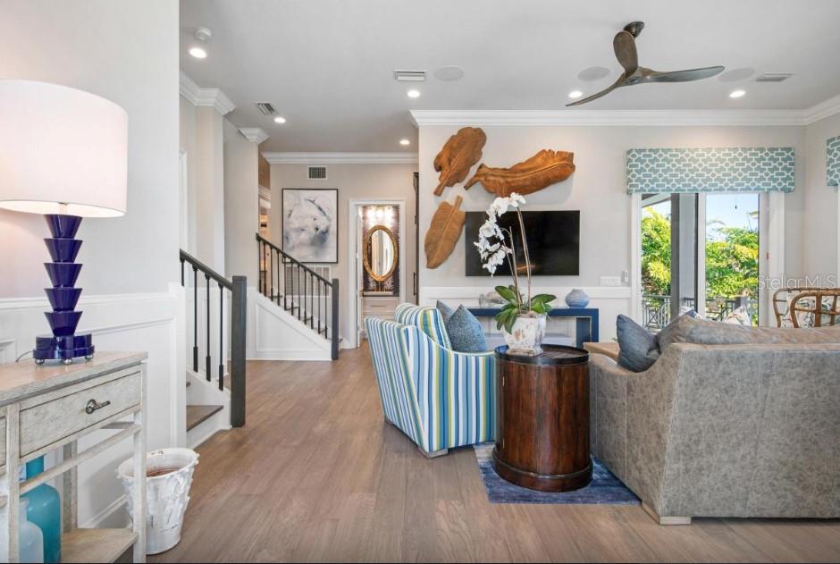 110 10th, Bradenton Beach, FL 34217