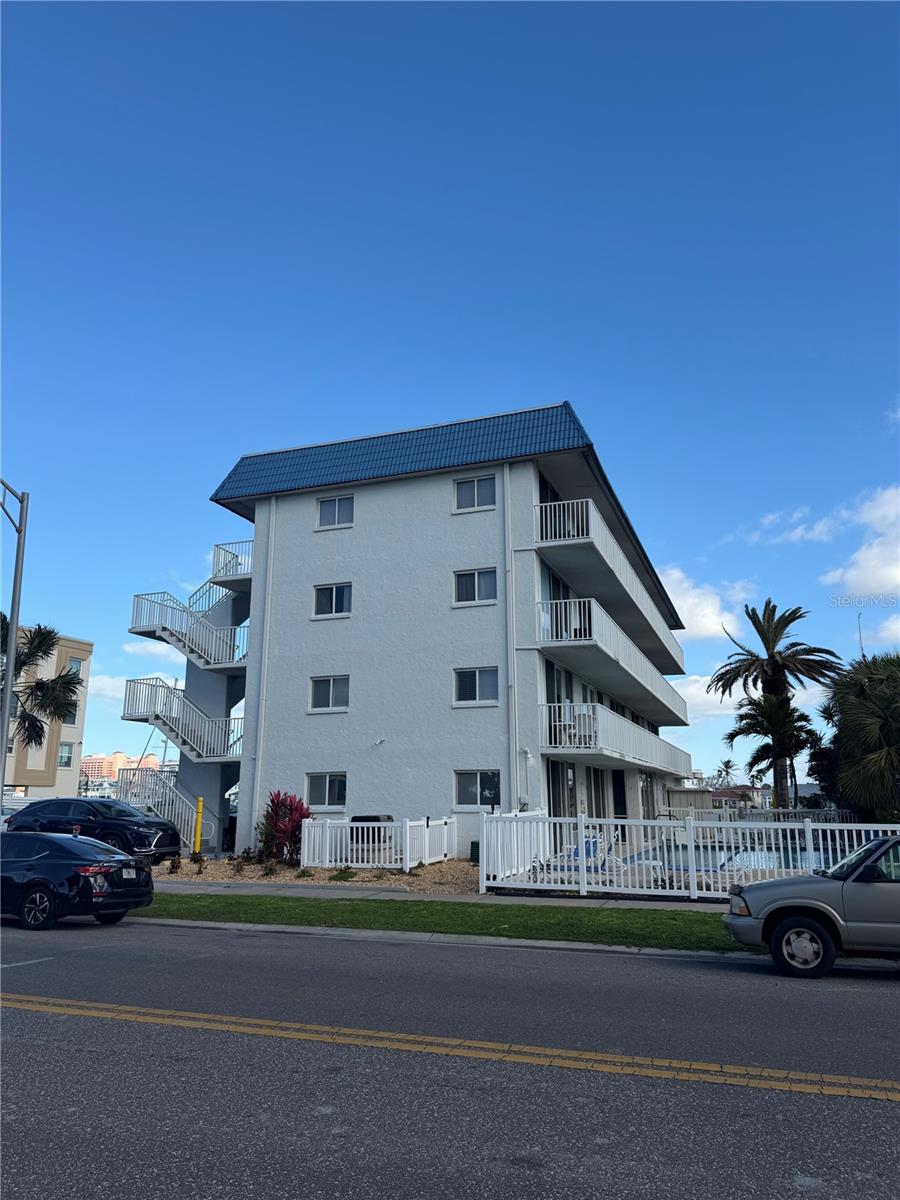 800 Bayway Unit 16, Clearwater Beach, FL 33767