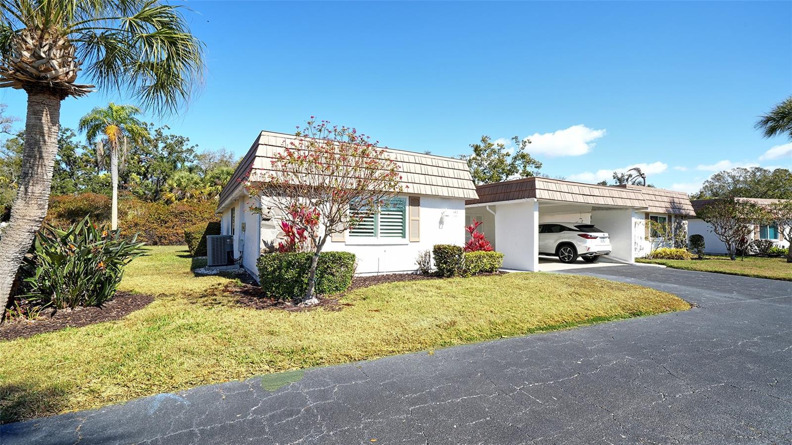 5469 Riverbluff Unit 42, Sarasota, FL 34231