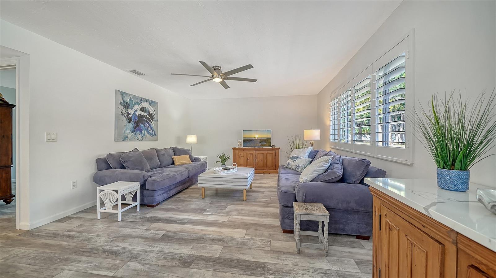 5469 Riverbluff Unit 42, Sarasota, FL 34231