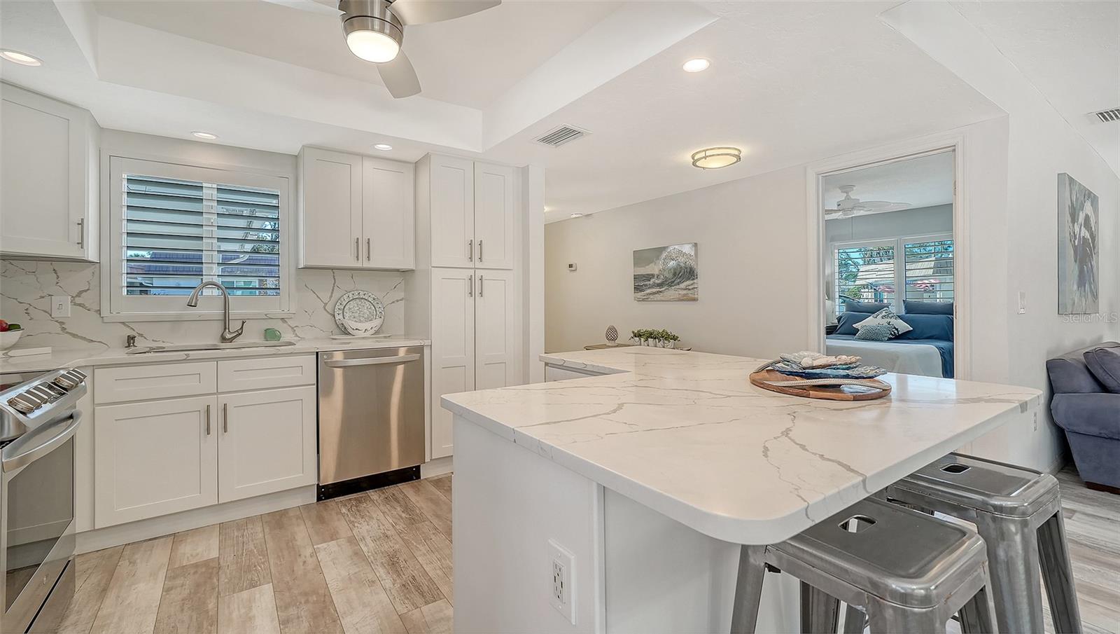 5469 Riverbluff Unit 42, Sarasota, FL 34231