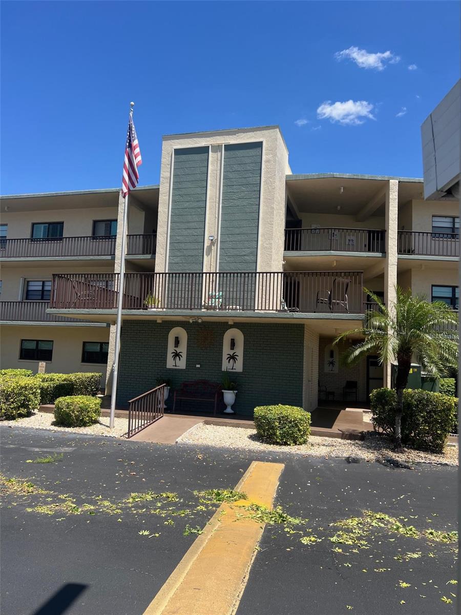 7951 58th Unit 207, St Petersburg, FL 33709