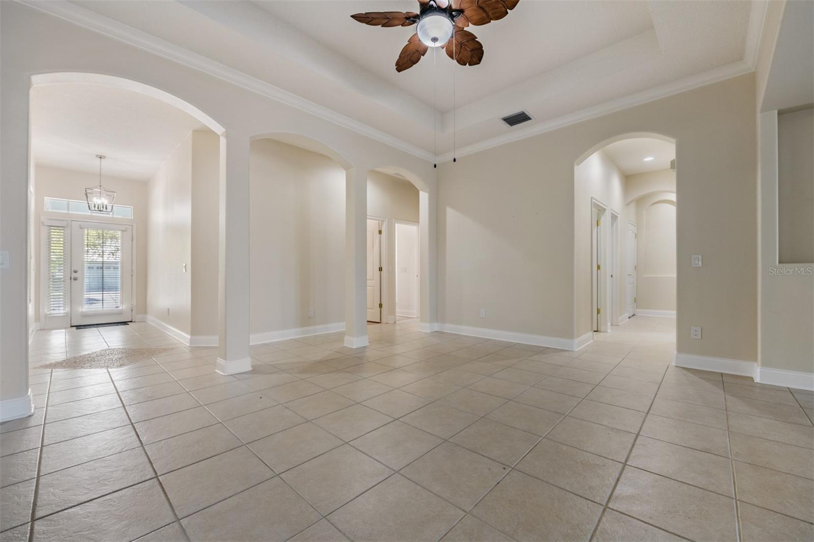 423 Manns Harbor, Apollo Beach, FL 33572