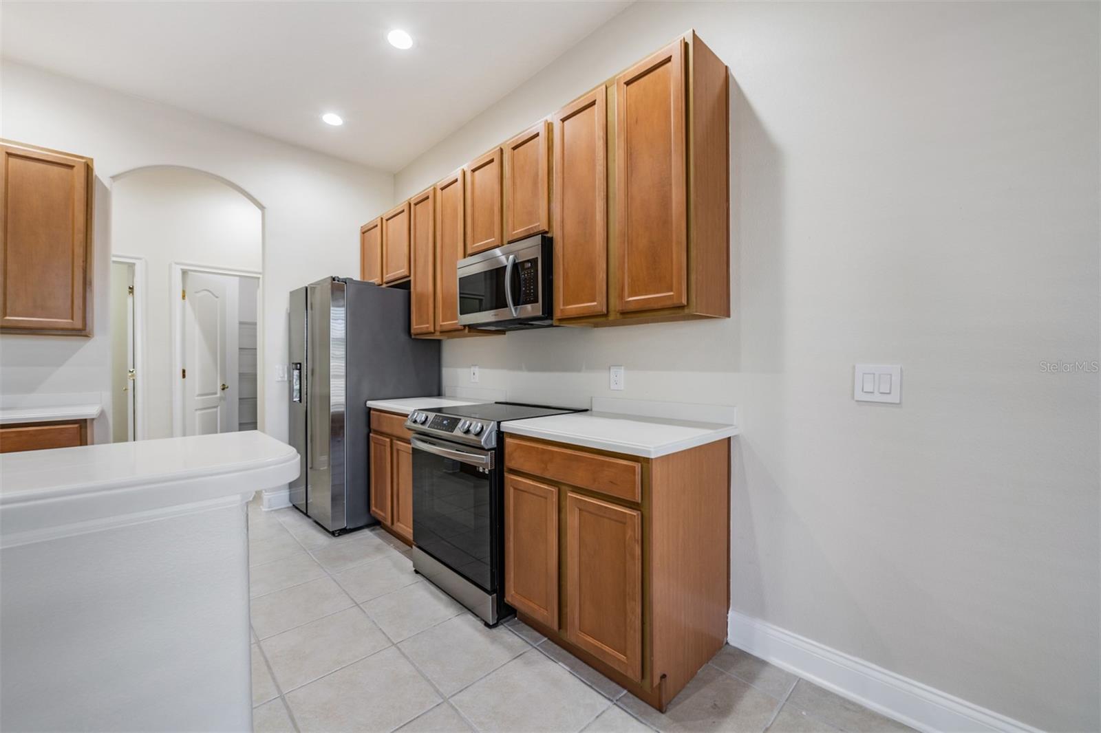 423 Manns Harbor, Apollo Beach, FL 33572