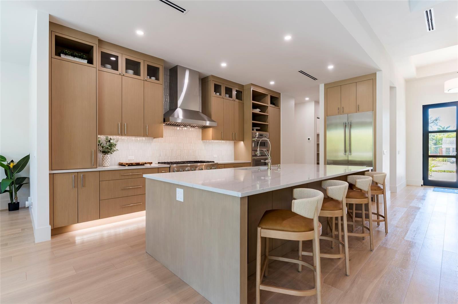 1959 Wisteria, Sarasota, FL 34239
