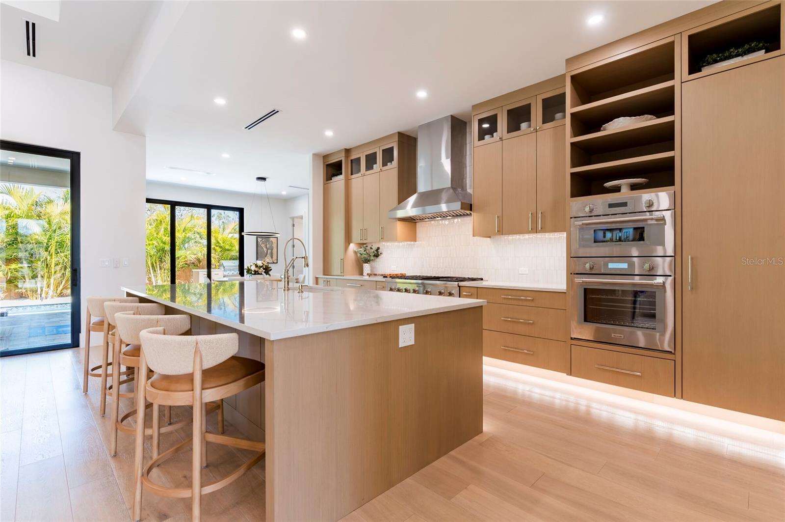 1959 Wisteria, Sarasota, FL 34239