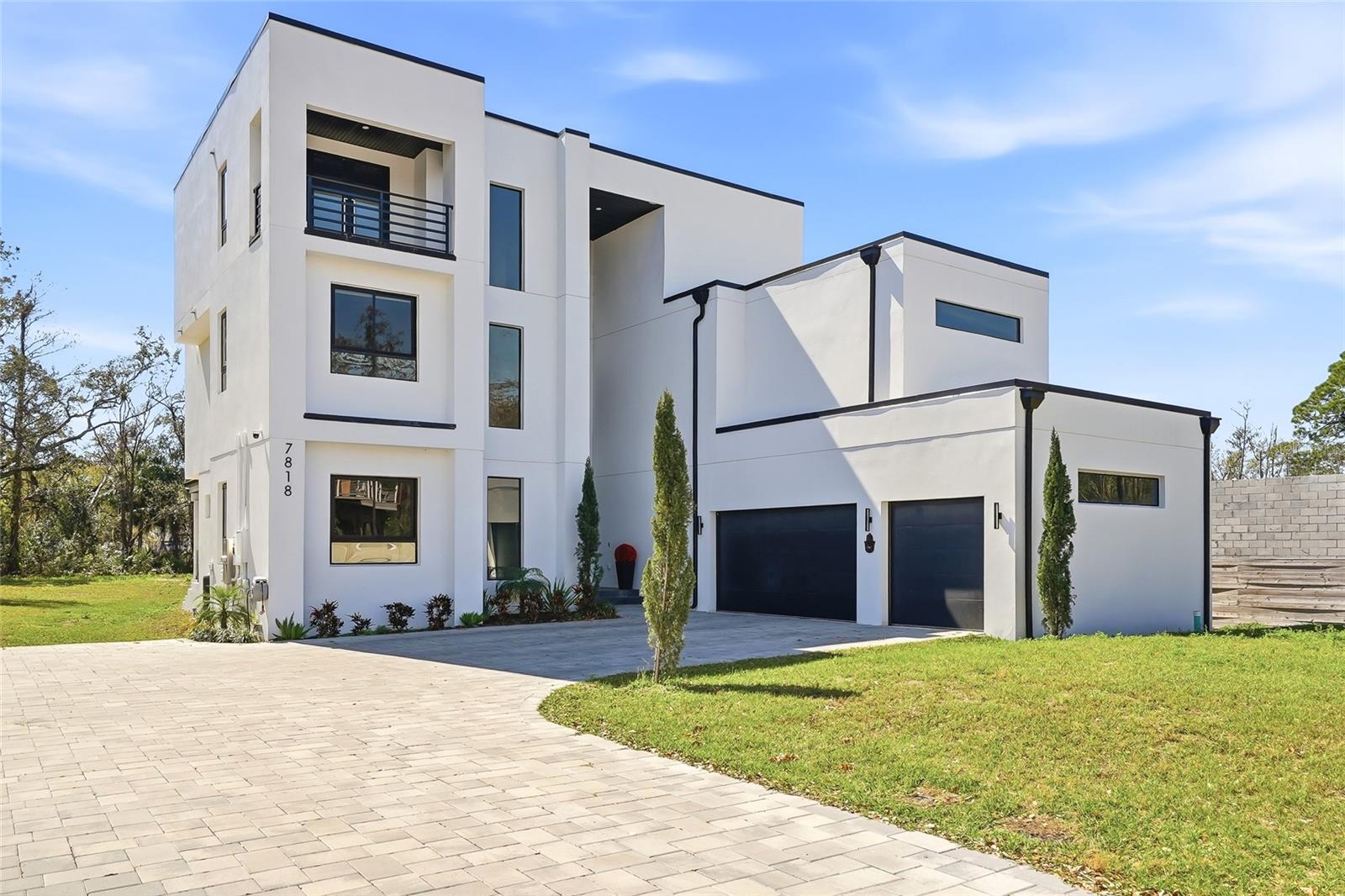 7818 Hubert, Tampa, FL 33614