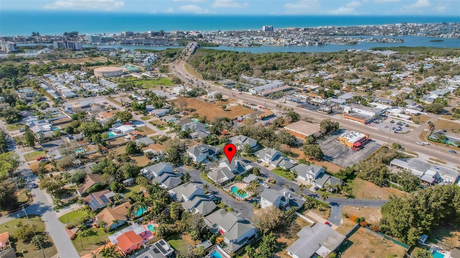 11722 Currie Unit F2, Largo, FL 33774