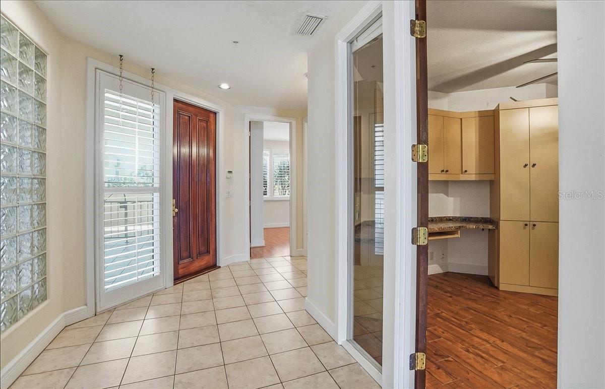 380 Gulf of Mexico Unit 515, Longboat Key, FL 34228